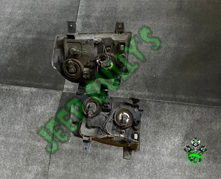 Jeep Grand Cherokee WK1 Head Light