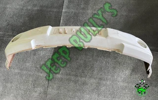 Jeep Grand Cherokee WK1 White Front Bumper