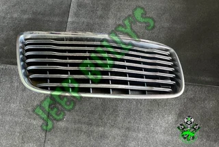 Second Hand Chrysler Voyager Grill