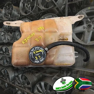 Second Hand 3.7 Jeep Cherokee Kj Water Bottle For Sale