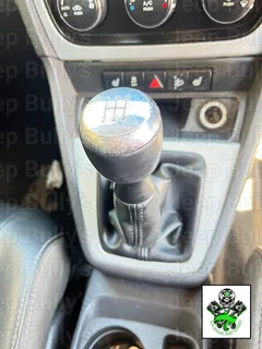 Good Condition 2.4 Dodge Caliber 2011 SXT Gear Lever For Sale