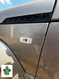 Jeep Cherokee Kk Good Condition Left/Right Indicators For Sale