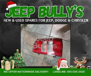 Right Rear Taillight: Jeep Patriot