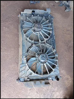 Radiator Fan Fitted For Jeep Patriot: Second Hand