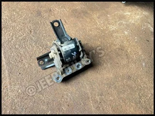 Engine Mounting For Dodge Caliber, Jeep Compass, Jeep Patriot