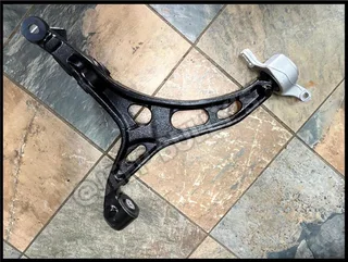 Jeep Grand Cherokee Wk2 Lower Control Arms | 010 035 3425