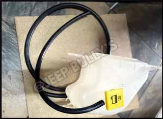 Jeep Cherokee Kj Water Bottle, Brand New | 010 035 3425