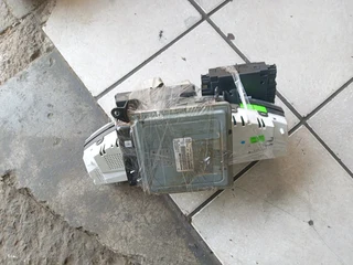 Porsche cayenne s f l 4 8 automatic 2007 model station wagon stripping for spares