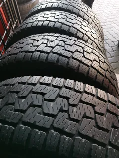 265/65/17 Pirelli scorpion All terrain