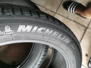 255/45/20 Michelin latitude sport3