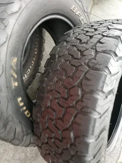 265/70/17  Bf Goodrich all terrain ko2