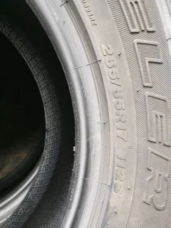 2x 265 65 17 Bridgestone Dueller AT