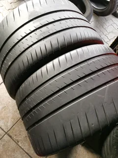 325.30.21 Michelin pilot cup2