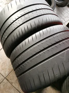 325.30.21 Michelin pilot cup2