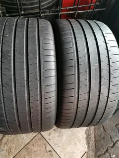 285/40/19 Michelin pilot super sport