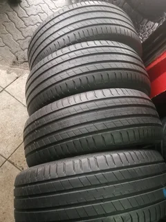 235.55.19 Michelin latitude sport3