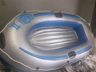 Boat for swimming pool kids