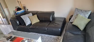 Black Leather Sofas