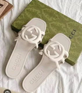 Gucci slide sandal
