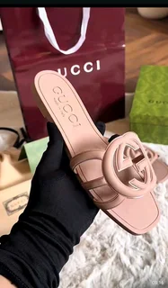 Gucci slide sandal