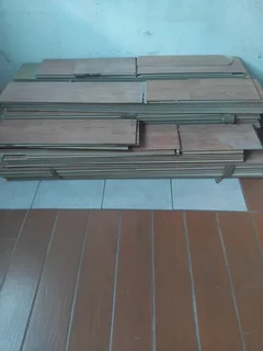 Vinyl Laminating  Planks & Underlayments