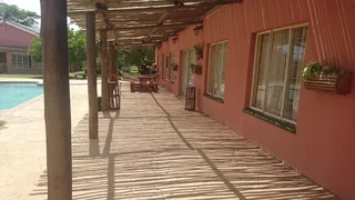 Large  2x Bedroom Flatlet