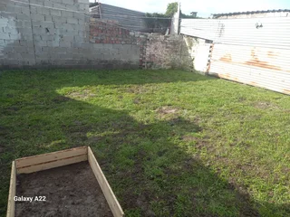 ROLL ON LAWN GRASS#BUFFALO#KIKUYU#LM BEREA#GULF GREEN#CYNODONE#ORGANIC COMPOST#SUPPLY AND INSTALL.