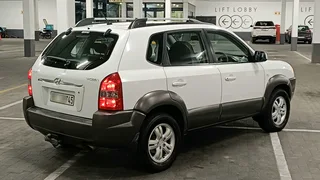 Hyundai Tucson Full House