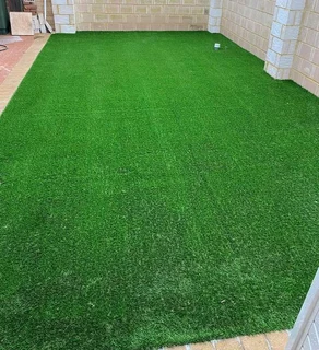INSTALL ARTIFICAL TURF