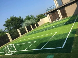 GREEN TURF