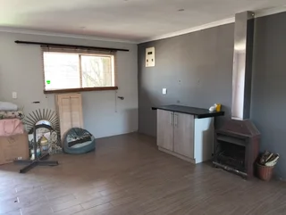 2 bedroom home to rent in Lentegeur