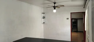 Flatlet to rent in Strandfontein