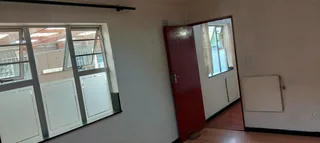 Flatlet to rent in Strandfontein