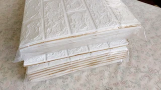 Large vinyl tiles self-adhesive peel and stick