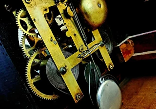 Antique vintage mechanical mantle mantel clock Welsch Black Forest