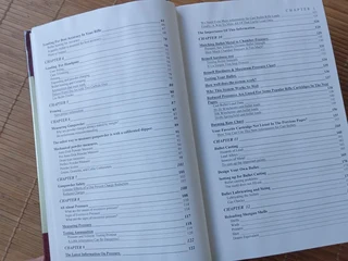 Modern Reloading book 700 pages like new