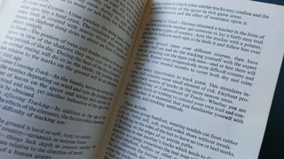 Don&#39;t Die in the Bundu classical survival bushcraft guide manual Rhodesia Col Granger