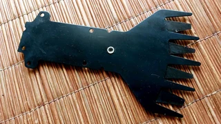 Metal blade for trimmer Black and Decker