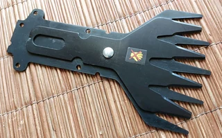 Metal blade for trimmer Black and Decker