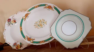 Decorative wall plates art vintage antique ceramics