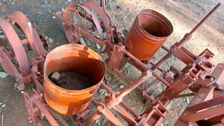 Planter mielieplanter corn maize seed planter vintage antique farming implement farm tool