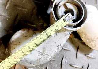 Boat yacht sailboat dingy rubberduck zodiac yamaha 3 blade prop propellor aluminium outboard engine