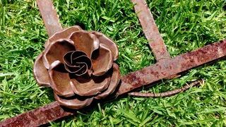 Rustic rustica rusted metal gate decor