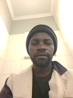 Hello everyone am seeking job&#39;s as garden boy part time  ,Monday, Wednesday and Friday