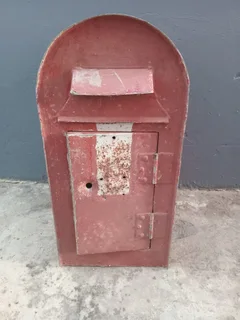 Old postbox