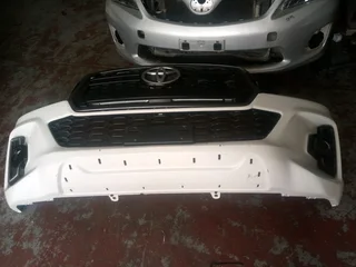 Clean Bumper Toyota Hilux 0718191733 WhatsAp Kato Auto Spare