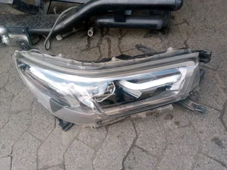 0718191733 WhatsAp Toyota Hilux Gd6 Head Light For Sale