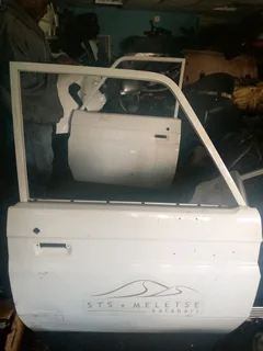 D/CUB Toyota Land Cruiser 79 Series Bakkie-Pick Up Door For Sale 0718191733 WhatsAp Kato Auto Spare