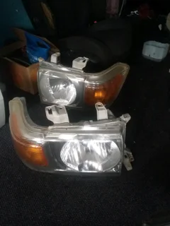 0718191733 WhatsAp Head Light For Toyota Land Cruiser Bakkie Pick up 79 Series For Sale