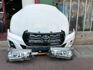 Used Original Good LED Head Lamp Toyota Hilux Legend 50 For Sale 0718191733 WhatsApp Kato Auto Spare